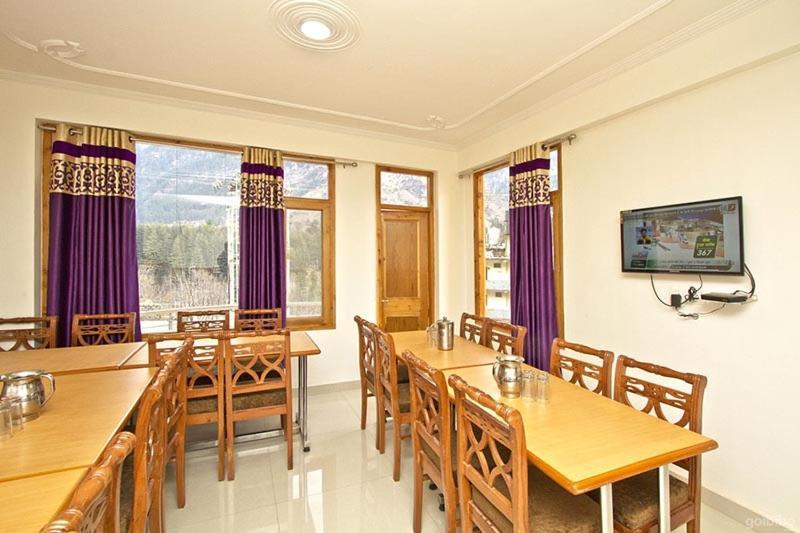 Hotel Uday Himalaya Manāli Exterior foto